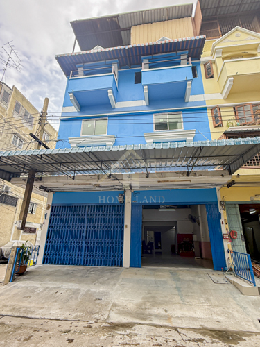 อาคารพาณิชย์ 4 ชั้น 2 คูหา ซอย สุขสันต์ 7 ภาษีเจริญ (หลังมุม)