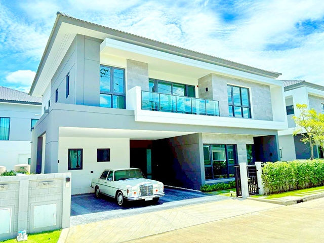 ใกล้รร.นานาชาติคอนคอร์เดียน 800 ม.ซิตี้ บางนา บ้านเดี่ยวหรูให้เช่า 4 นอน 5 น้ำ บางนา-ตราด เมกะบางนา 500 ม. MRTลาซาล  70 ตร.ว. 315 ตร.ม.