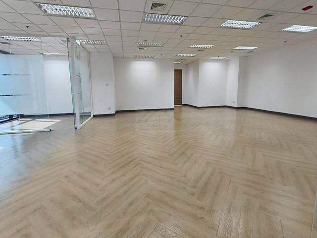 BR 1585 ให้เช่าสำนักงานใจกลางเมือง ย่านเพชรบุรีตัดใหม่ 197.86 ตร.ม อาคารธนภูมิ ใกล้ MRT เพชรบุรี 700 เมตร