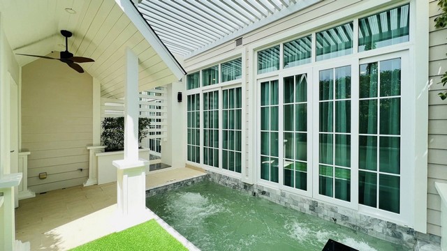 คอนโดแกรนฟอริด้า ปล่อยเช่าระยะสั้น -ยาว  ติดชายหาดมีสระส่วนตัวในห้อง