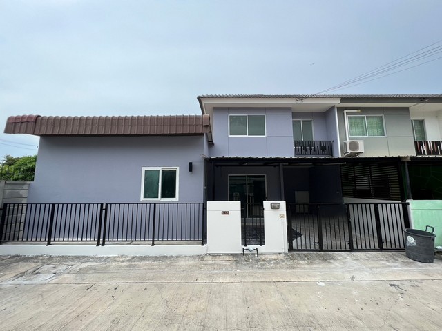 ขาย ทาวน์โฮม โครงการ พฤกษา นารา 97 (หนองมน-ชลบุรี)  ถนน แสนสุข