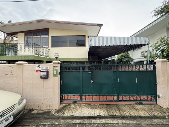 ให้เช่าบ้านเดี่ยว 2 ชั้น 250 ตรม. 4 ห้องนอน ซอยลาดพร้าว 64 เดินทางสะดวก ลาดพร้าว รัชดา