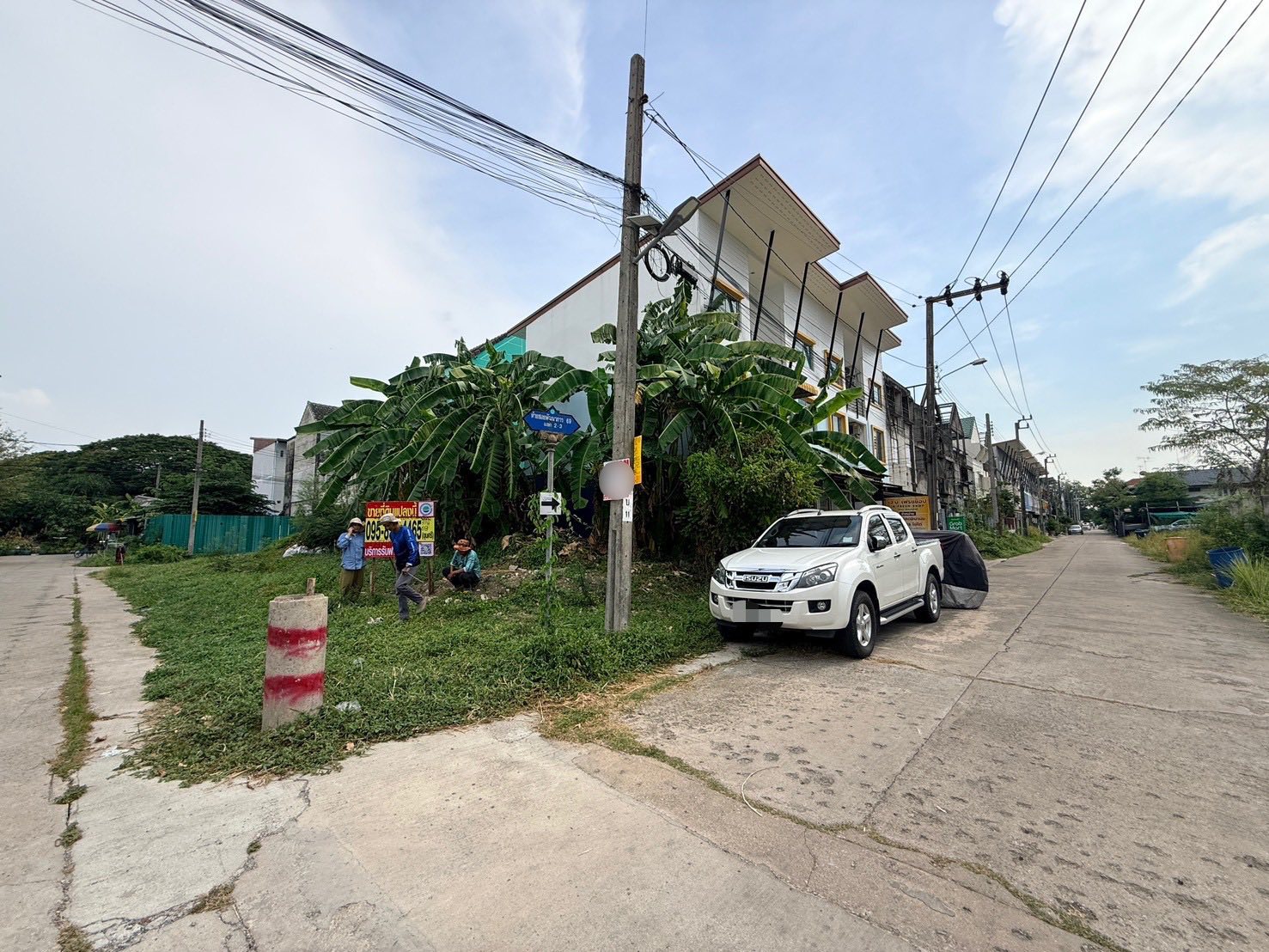 ขายด่วนที่ดิน 50 ตรว ติดถนนสาธารณะ ถมแล้ว ซ.คลองสี่ ตอ.14/1 คลองหลวง ปทุมธานี