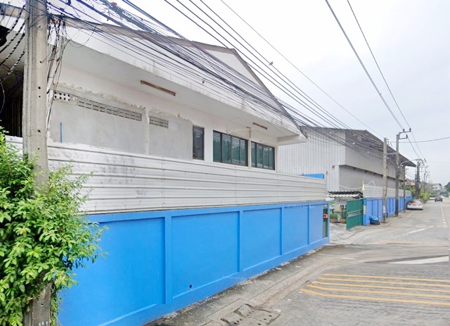 ร. 9 พัฒนาการ ให้เช่าโกดัง ที่ดิน 1ไร่ 1งาน สำนักงาน 2 ชั้น 1300 ตร.ม. MRT สวนหลวง ร.9 2.4 กม.พาราไดซ์ พาร์ค 2.9 กม.เฉลิมพระเกียรติ