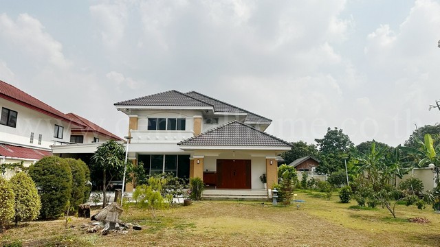 บ้านเดี่ยว 300 ตร.วา หมู่บ้านธรรมสุธีร์ ปทุมธานี ติด Solar Cell + EV Charger พร้อมสวนผลไม้