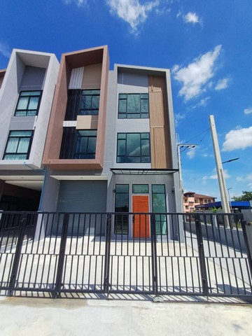 ให้เช่าโกดังพร้อมออฟฟิศ450ตร.ม.หลังมุมย่านบางใหญ่นนทบุรีซอยกัตนาใกล้รพ.บางใหญ่