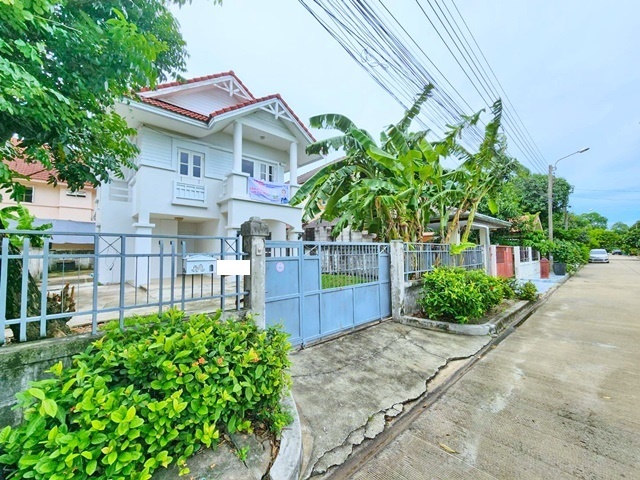 ขาย-เช่าบ้านเดี่ยว 2 ชั้น สุวินทวงศ์ 38 MRT มีนบุรี  รีโนเวทใหม่ ฟลอราวิลล์  60ตรว. 180ตรม. 4นอน 2น้ำ 6จอดรถ ตลาดนครฉลองกรุง