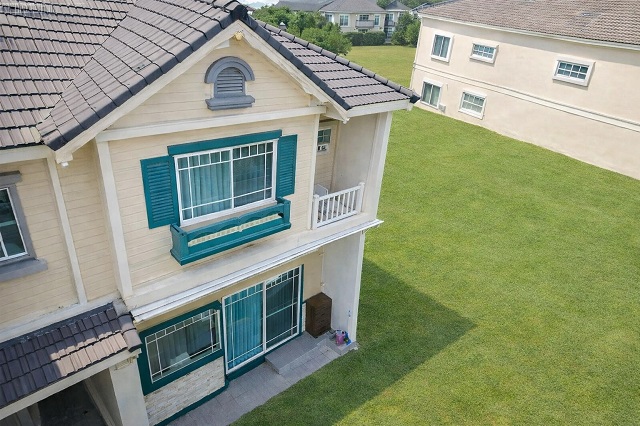 นานาชาติคอนคอร์เดียน 1.3 กม. 21 ตร.วา.เมกาบางนา 900 ม. ให้เช่าทาวน์โฮม 2 ชั้น ฟังก์ชัน 2นอน 3น้ำ บางนา กม.7