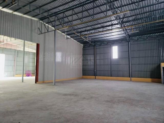 P1998 ให้เช่า โกดังสร้างใหม่ 5 ใกล้รถไฟฟ้า ลาดพร้าว 91 ที่จอดรถขนาดใหญ่ เหมาะเป็นสำนักงาน โชว์รูม ขนส่ง สตูดิโอ หรือธุรกิจอื่นๆ