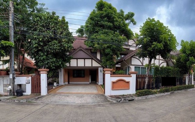 ขาย #บ้านเดี่ยว หมู่บ้าน ลัดดารมย์ เอกมัย-รามอินทรา ถนนประดิษฐ์มนูธรรม #ใกล้เซ็นทรัลอีสวิลล์ #ใกล้แฟชั่นไอส์แลนด์  095-164-2956  AC