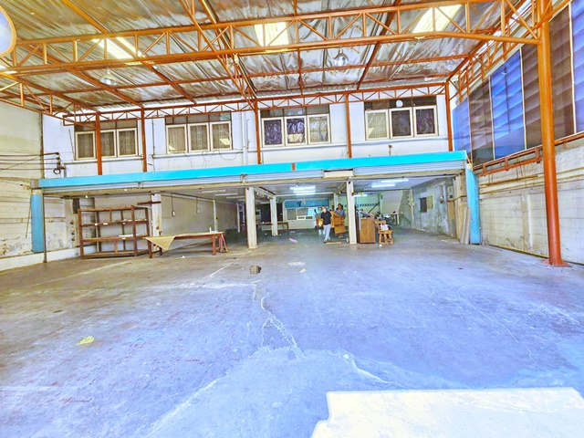 ค่าเช่าเฉลี่ยต่ำกว่า 90 บาทต่อตร.ม.Terminal21 พระราม 3 700ม.สาธุประดิษฐ์ 12-20 ให้เช่า โกดัง 551 ตร.ม. ทำเลนราธิวาส20-24 สาธุ จันทน์