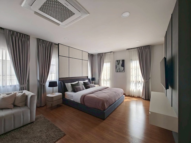 BH3853 ให้เช่า บ้านเดี่ยว 2 ชั้น CENTRO BANGNA บ้านใหม่ แปลงหัวมุม หลังเมกะบางนา บ้านเดี่ยวใหม่เอี่ยม ยังไม่เคยเข้าอยู่