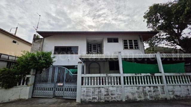 บ้านเดี่ยว 2 ชั้น 111 ตรว. ซอยบางแวก 156 ทำเลดีมาก ราคาถูกที่สุด
