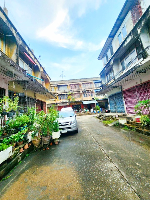 ให้เช่าอาคารพาณิชย์ 3 ชั้น ทำเลดีซ.สุขุมวิท 50-58 นานาชาติเซนต์ไมเคิล 500 ม. 6นอน BTSบางจาก 700ม.