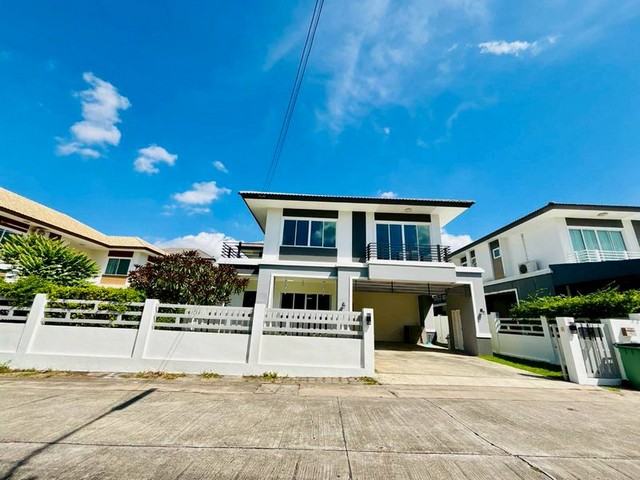 ให้เช่าบ้านเดี่ยวหลังใหญ่2ชั้นเดียวบ่อวิน รีโนเวทใหม่ เฟอร์ครบมี จดบริษัทได้