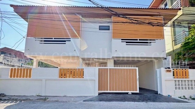 บ้านเดี่ยว ลาดพร้าว 80 (ซอยจันทิมา) บ้านรีโนเวทใหม่ทั้งหลัง MRT ลาดพร้าว 71
