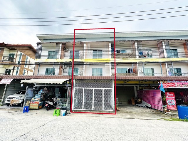 ถูกมาก!! ตึกแถว ทำเลทอง 3 ชั้น 20 ตรว.  (ใกล้ตลาดนาป่า)