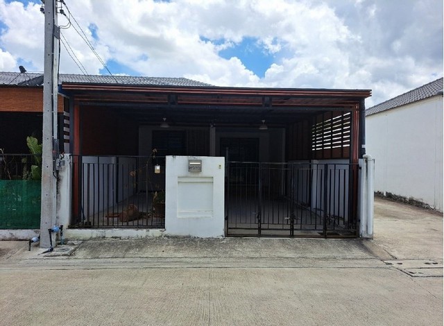 ขายทาวน์เฮ้าส์มือสองปลวกแดง   โครงการมายกรีน แอท ปลวกแดง ระยอง