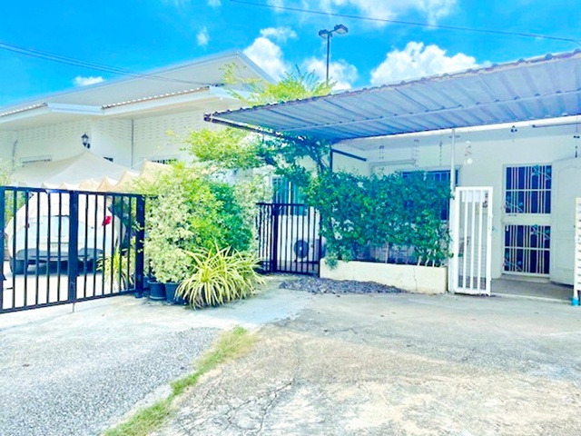 บ้านเดี่ยวชั้นเดี่ยว 2นอน บึงแก่นนคร 800 ม. วัดศรีนวล 900 ม. แฟรี่พลาซ่า 600 ม. 1น้ำ 63ตร.ม. รีโนเวทใหม่  เมืองขอนแก่น