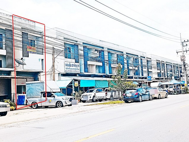 ขายด่วน อาคารพาณิชย์ฯ ตึกแถวค้าขายได้ติดถนนเอราวัณ1 พื้นที่ =  16 ตารางวา 3 BEDROOM 1990000 B. ราคาดี เยี่ยม