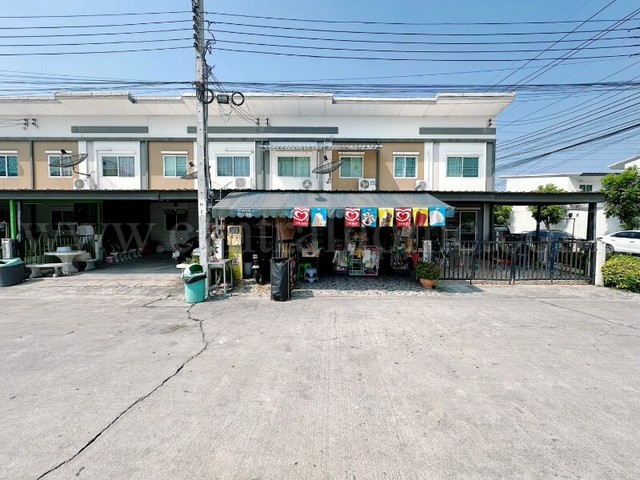 ทาวน์เฮ้าส์ พร้อมกิจการขายของชำ ลลิลทาวน์ ไลโอ บลิสซ์ ตำหรุ