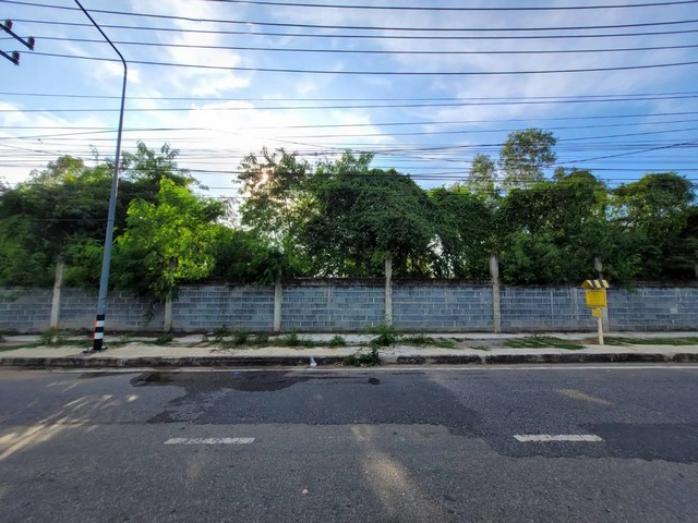 ที่ดินเปล่า พนัสนิคม  ใกล้ โลตัสพนัสนิคม ราคาโปรโมชั่น