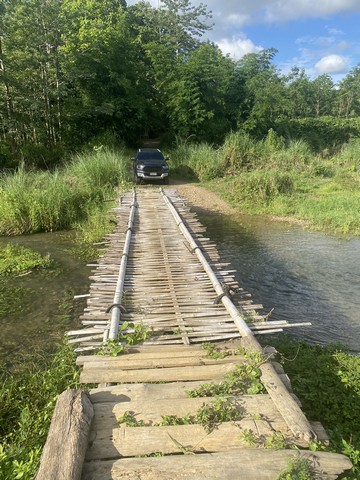 ฝากไว้ให้พิจารณานะคะ ขายที่ดินติดลำธารน้ำใสไหลริน ชุ่มฉ่ำตลอดปี สวยวิวล้าน 800000บาท 3-0-35ไร่ อำเภอสันติสุข น่าน