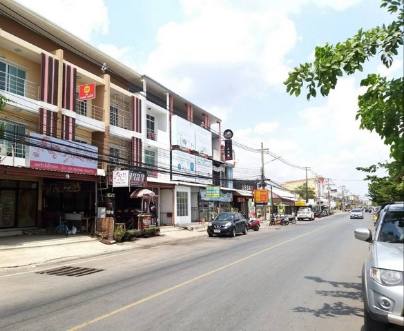 ขายด่วน อาคารพาณิชย์ 3 ชั้น ทำเล ริมคลองสมถวิล อำเภอเมืองมหาสารคาม