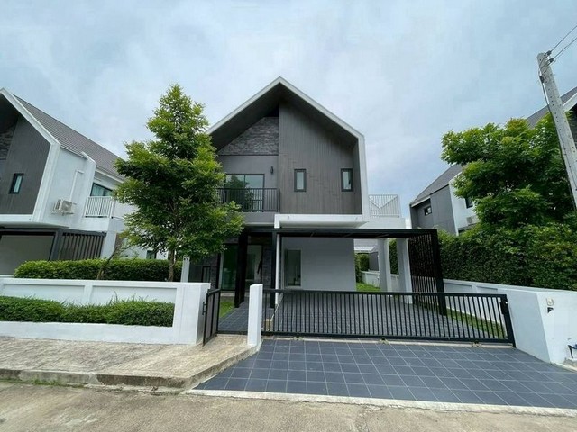บ้านสวย 2 ชั้น บ้านใหม่ สไตล์นอร์ดิก เพดานสูง แม่โจ้