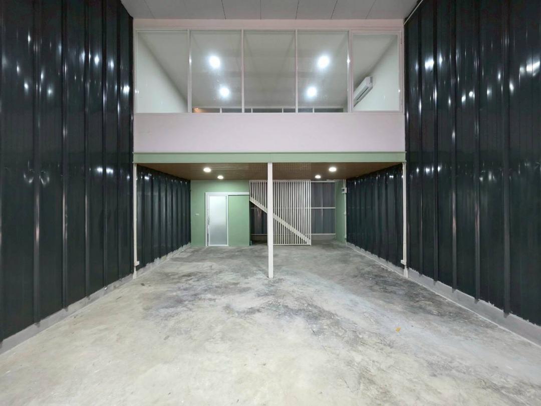 BR 1540 ให้เช่าโกดังพื้นที่ 118 ตรม. อ่อนนุช ใก้ล MRT ศรีนุช