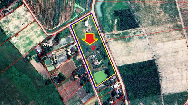 ที่ดิน - 51 ตร.ว. 0 Ngan 11 RAI 13200000 THAI BAHT ใกล้ ห่างจากถนนหลัก ถนนสายเศรษฐกิจ ถนนสาย 331 เข้ามาเพียง 6 กิโลเมตร และเป็นถนนซีเมนขนาดกว้าง ที่ดินเป็นที่ถมแล้ว เหมาะทำการเกษตร หรือประกอบธุรกิจ เป็นรีสอร์ท หรือคาเฟ่กลางน้ำตามความนิยม (ที่ดินน่าลง