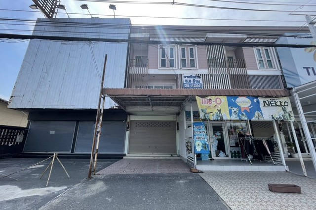 ขายอาคารพาณิชย์ 3 ชั้น ติดถนนเสม็ด-อ่างศิลา เมืองชลบุรี