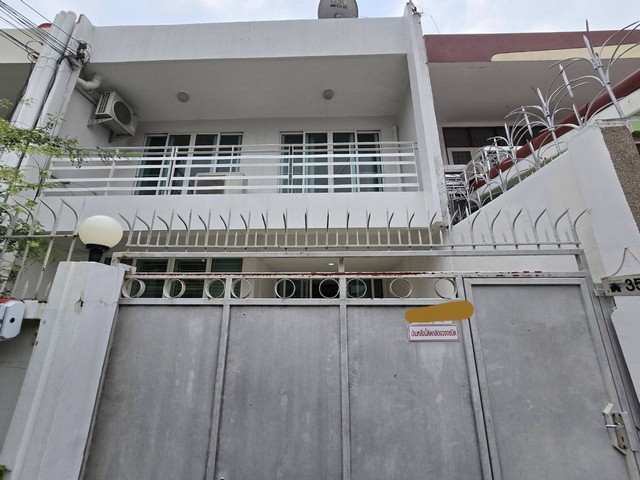 ให้เช่า ทาวน์เฮาส์2ชั้น 28 ตรว. อยู่ถนนสุขุมวิท89 6นาทีถึงBTSสถานีบางจาก