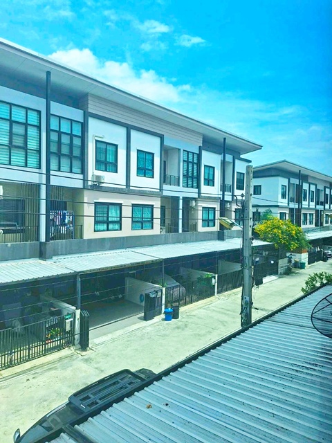 เช่าทาวน์โฮม 3ชั้น ใหม่ 220 ตร.ม. แจส เออร์เบิน ศรีนครินทร์ 2.6 กม.สุขุมวิท113  MRT ศรีเทพา 1กม. 3นอน 3น้ำ อิมพีเรียลเวิลด์ สำโรง 2.5 กม.