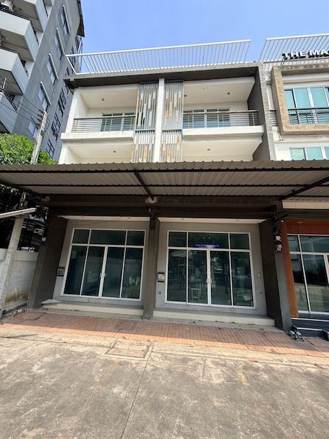 BH3891 ให้เช่าอาคารพาณิชย์ 3 ชั้นใหม่ 2 คูหา โครงการเสนา อเวนิว บางกะดี ติวานนท์ จดทะเบียนบริษัทได้ ใกล้ The Nine Center ติวานนท์ ปทุมธานี