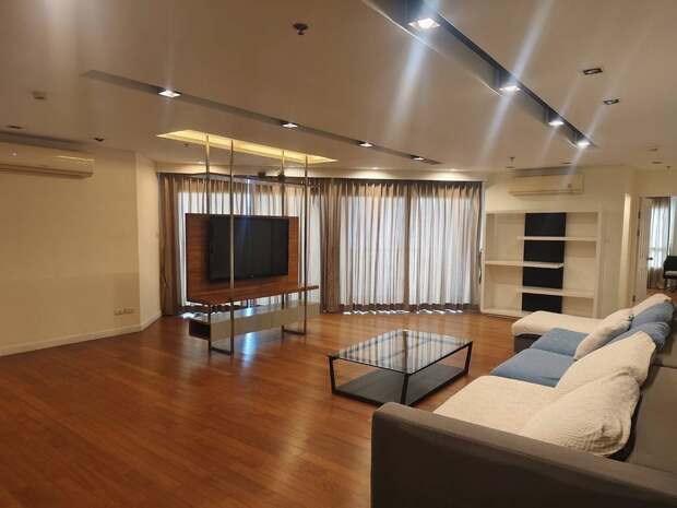 Luxury Spacious 3 Bedrooms Condo for Rent with Elegant DesignLarge Living Area