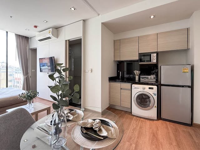 Park 24 Clean Comfortable Safe 4th Floor BTS PhromPhong