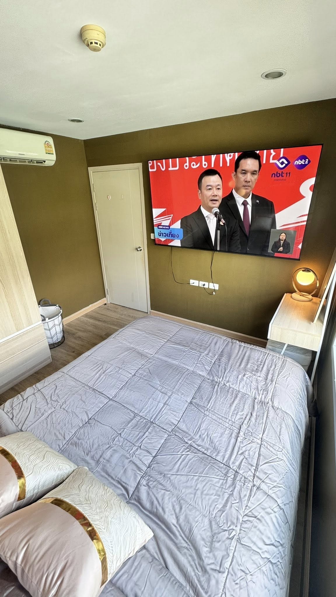 Elio DelRay Sukhumvit 64 spacious private 3rd floor BTS Punnawithi