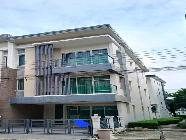รหัสC7333 ให้เช่าทาวน์โฮม 3ชั้น Town Avenue ศรีนครินทร์ ซอยอ่อนนุช 68 ใกล้รถไไฟฟ้าสถานีศรีนุช