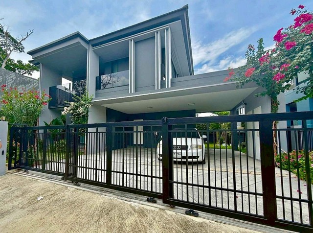 LV53383 ให้เช่า บ้านเดี่ยว เศรษฐสิริ กรุงเทพกรีฑา 2 Setthasiri-Krungthep Kreetha 2 เฟอร์นิเจอร์เครื่องใช้ไฟฟ้าครบ