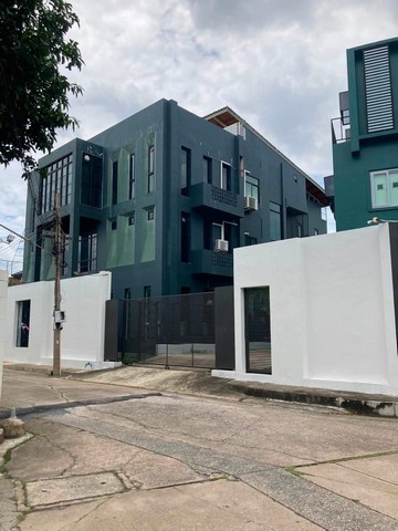 Luxury House แจ้งวัฒนะ 14 ราคาพิเศษ 57 ล้านบาท รวมค่าโอน ขายต่ำกว่าราคาประเมินธนาคาร ราคาต่อรองได้