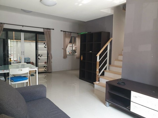 ขาย ทาวน์เฮ้าส์ - นนทบุรี    ปากเกร็ด ห้องนอน 3 ห้อง ห้องน้ำ 2 ห้อง