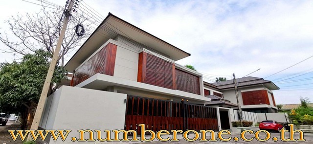 หมู่บ้าน บ้านฟ้าลากูน รังสิตคลอง 2 ที่ตั้ง :ซอยรังสิต-นครนายก 44 ถนนรังสิต-นครนายก ตำบลประชาธิปัตย์ อำเภอธัญบุรี จังหวัดปทุมธานี