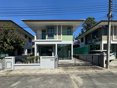 รีโนเวทใหม่ทั้งหลัง พร้อมเข้าอยู่ ให้เช่าบ้านเดี่ยว โกลเด้นวิลเลจ บางนา–กิ่งแก้ว 3 ห้องนอน ใกล้สนามบินสุวรรณภูมิ