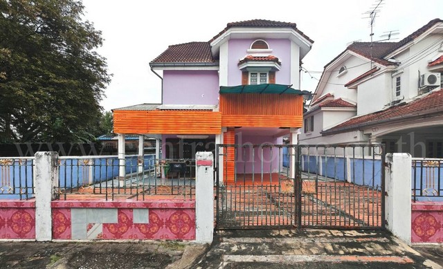 บ้านเดี่ยว ธารารมณ์ รามคำแหง 150 หลังริม ใกล้ BTS น้อมเกล้า