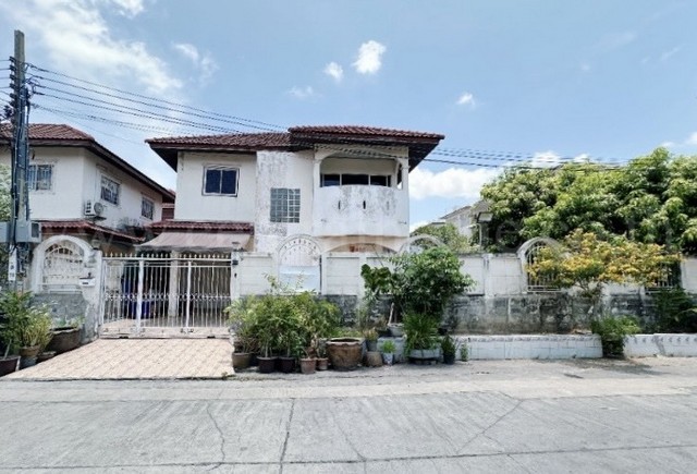รีบจองด่วน บ้านแฝด หมู่บ้านทวีทอง 3 ซอย เพชรเกษม 69 หลังมุม ราคาถูกมาก