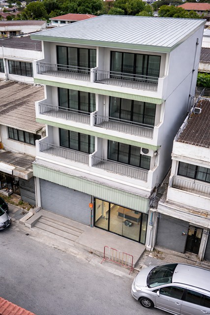 ซ.พหลโยธิน31-39 BTS เสนานิคม 650 ม.  ม.เกษตร บางเขน 1.5 กม. อาคารให้เช่า 4 ชั้น 16 ตร.ว. 192 ตร.ม.