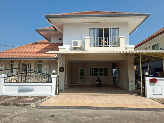 บ้านเช่าเชียงใหม่ โซนหางดง ใกล้โรงเรียนนานาชาติ 4 ห้องนอน ราคา 37000 บาท