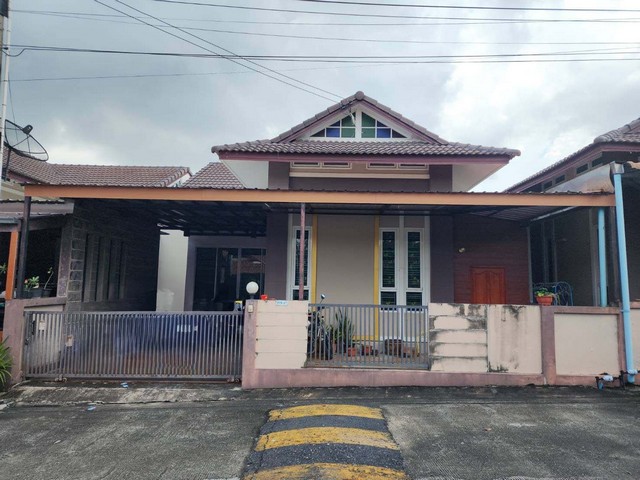 ขายบ้านแฝด หมู่บ้านแผ่นดินทอง ลิฟวิ่งโฮมส์  ซอย 3 ระยอง