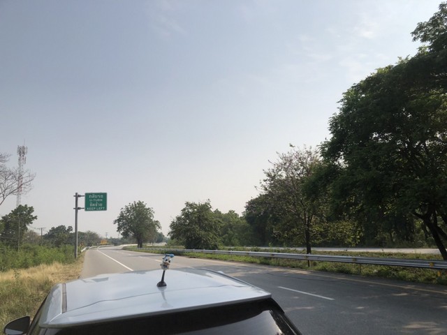 จากใจคนขายถึงใจผู้ซื้อ   เมืองบ้านตากจังหวัดตาก  3-1-40 ไร่ ติดถนนเอเซีย AH1 ติดถนนพหลโยธิน ไร่ 3ลบ. โทร 096-8821857